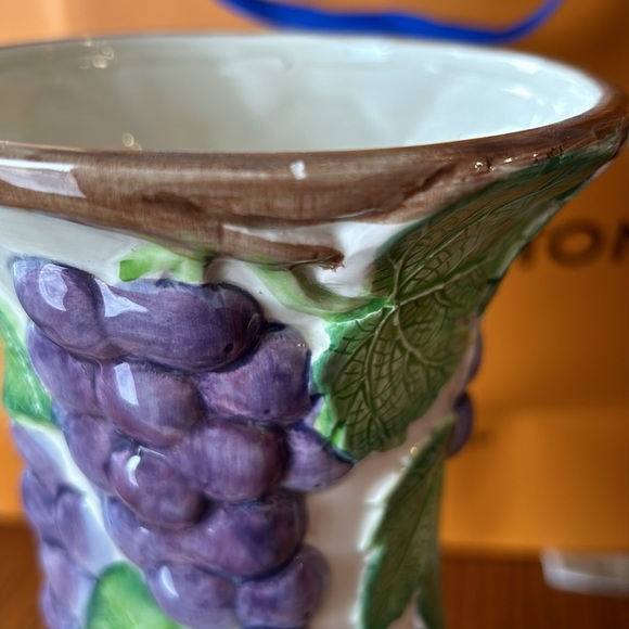 Vintage Fitz & Floyd grape vase - Picture 3 of 4